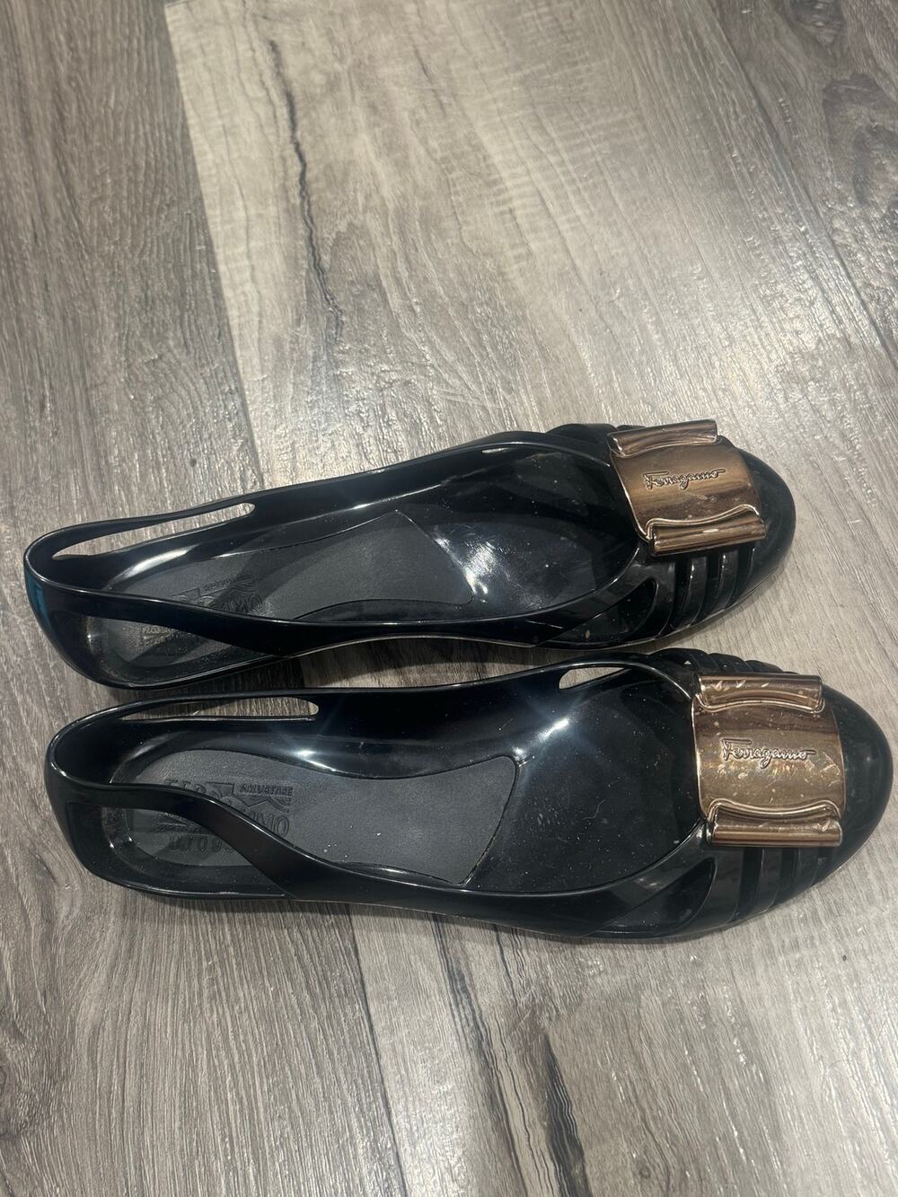 Salvatore Ferragamo Nara Black Jelly Cutout Bow Ballet Flats Size 6